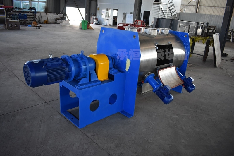 犁刀式混合机的传动机构\选型方式\犁铧式搅拌器-安装了多组 -成都|新